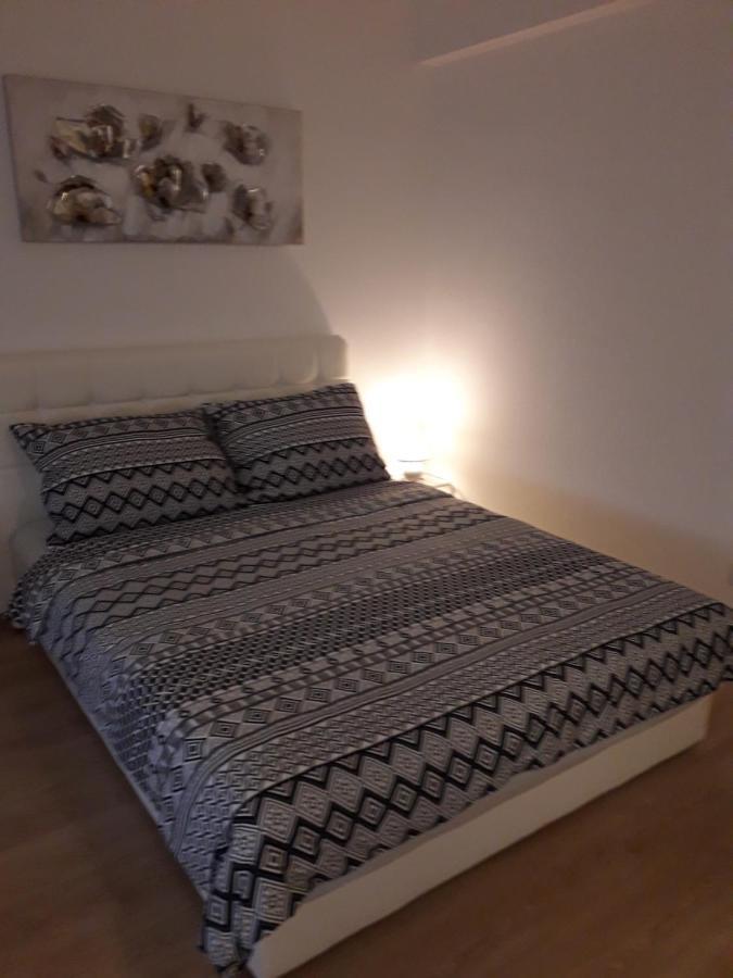 Apartman Mmvg Studio Zagreb Airport Velika Gorica Esterno foto