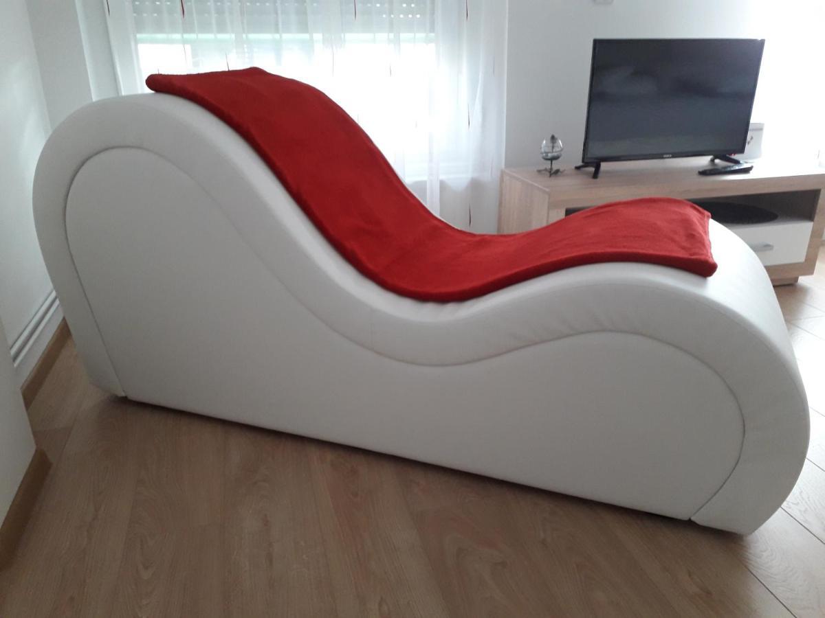 Apartman Mmvg Studio Zagreb Airport Velika Gorica Esterno foto